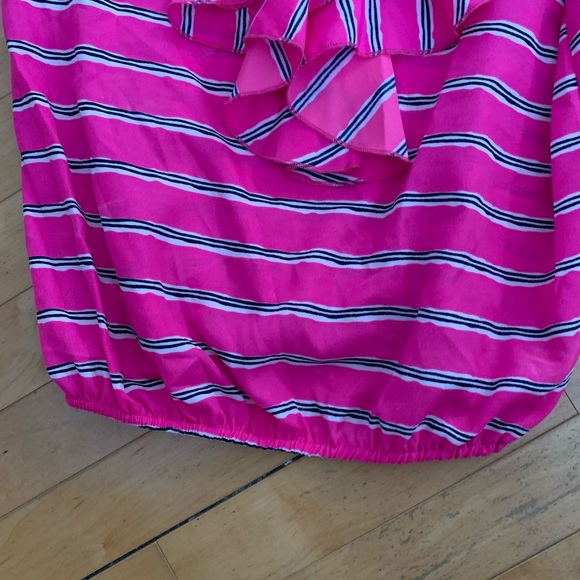 [M]👚NWOT - Bright pink ruffly tank - Picture 4 of 7